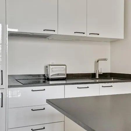 아파트 Lumineux Apt 3 Pers *
